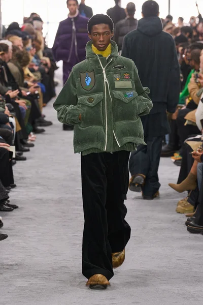 Look 35